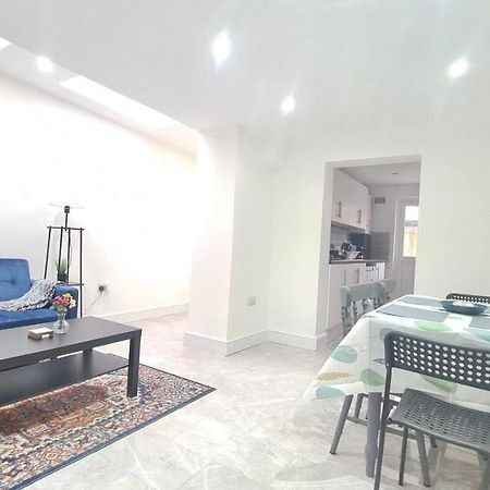 لندن Cosy Room In Manor Park المظهر الخارجي الصورة